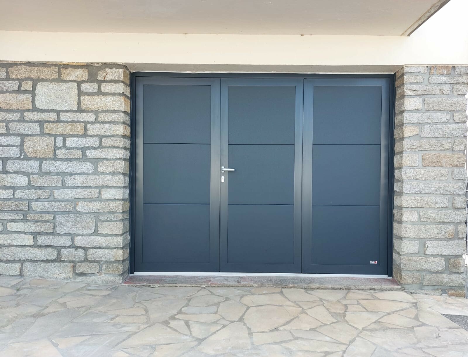 Porte De Garage Battante 3 Vantaux Aludoor Elven porte-de-garage-battante-3-vantaux-aludoor-elven